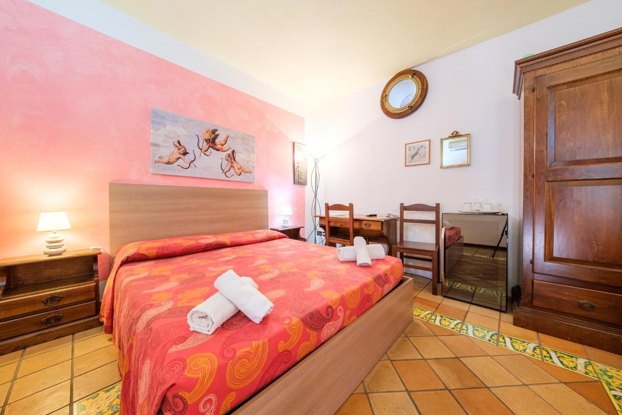 B&B Il Giardino Segreto Стромболи Екстериор снимка
