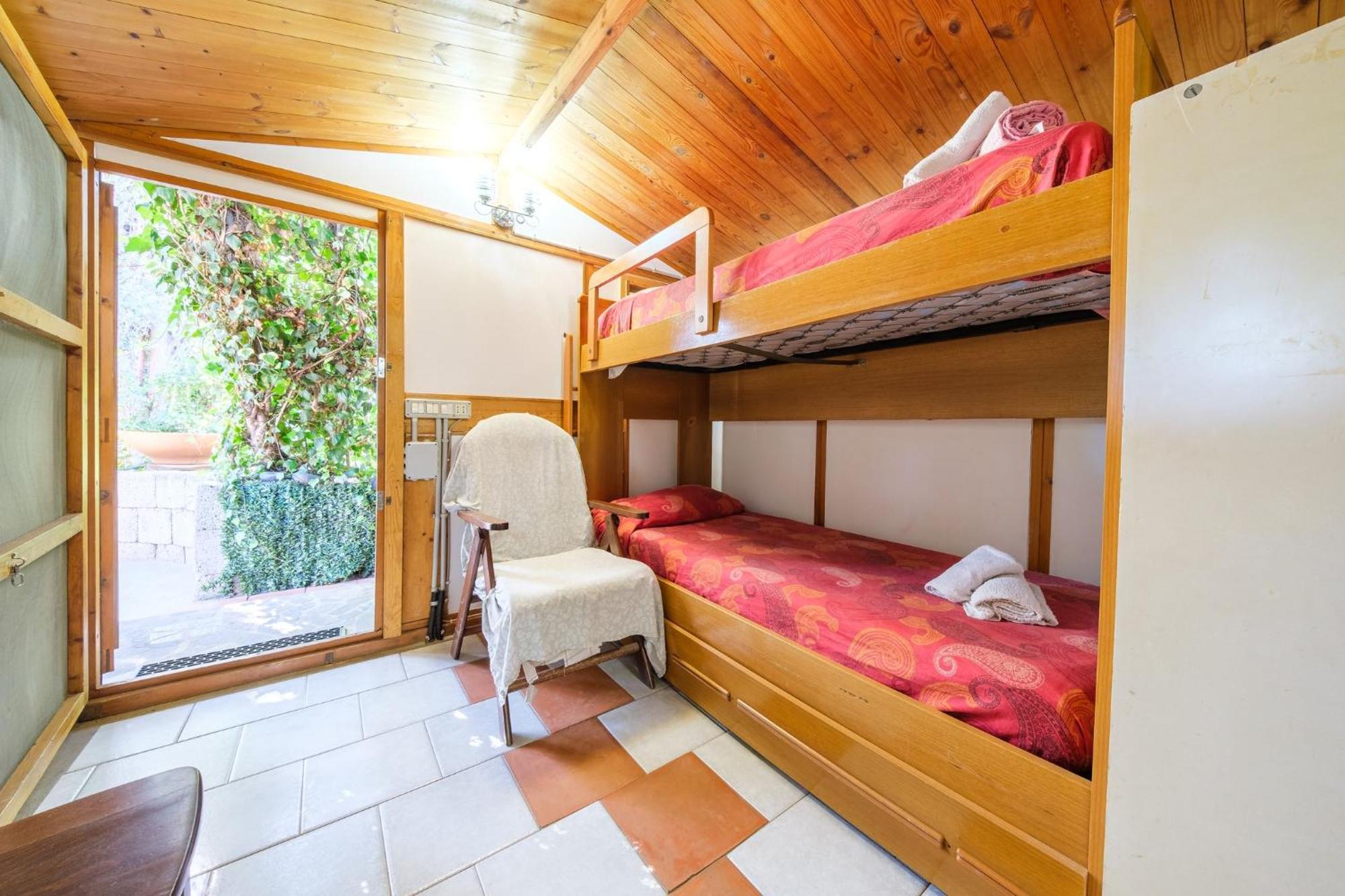 B&B Il Giardino Segreto Стромболи Екстериор снимка