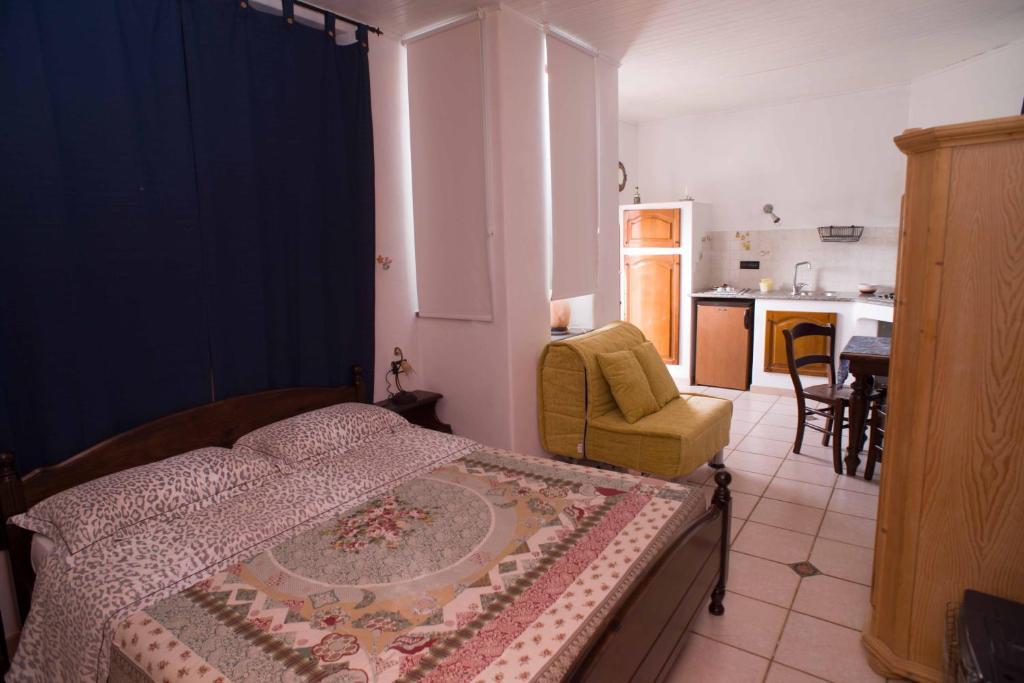 B&B Il Giardino Segreto Стромболи Екстериор снимка